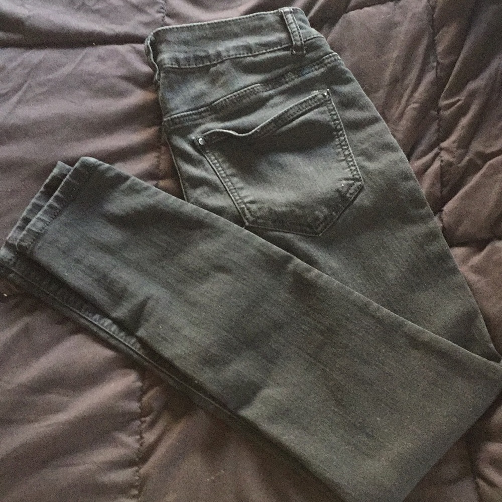 Low rise denim ankle cut jegging
